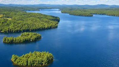 AI illustration of Thompson Lake, Maine